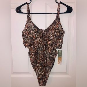 Swim Systems 1 piece bathing suit (M)